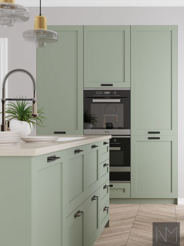 Fronten im Classic Style Design in ANTIQUE GREEN 7629. NCS 4708-G34Y