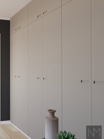 Ante per guardaroba IKEA PAX nel design Soft Matte Exit. Colore beige.