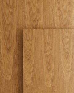 Oak 10×10 cm, 12mm thickness. Clear coat, gloss 10